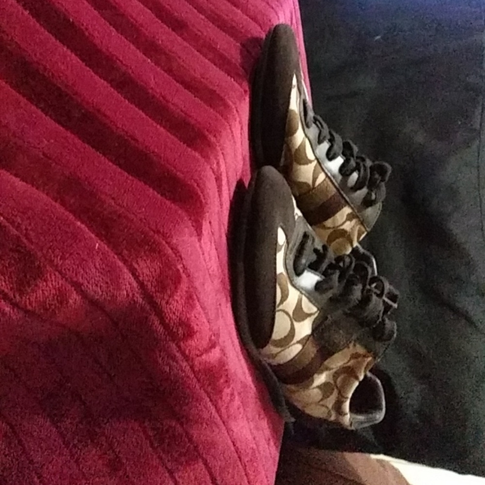 Coach shoes 8 1/2M